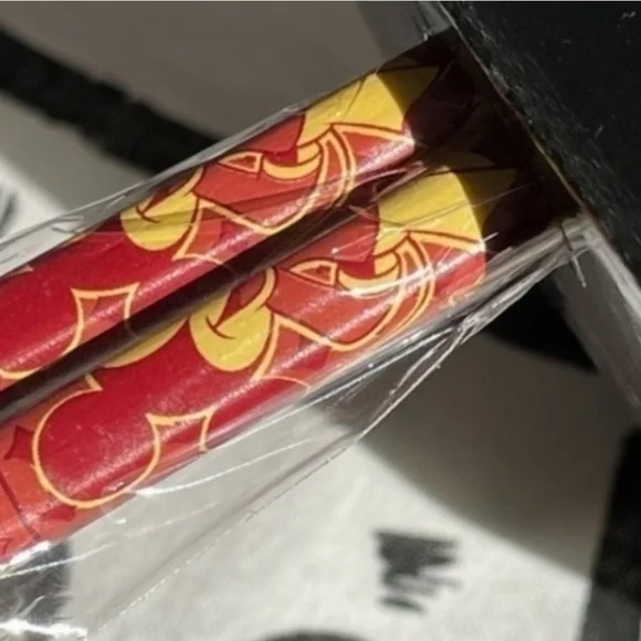 Disneys Mickey Mouse Ramen bowl 20oz - Picture 2 of 3